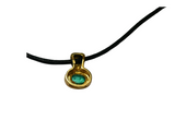 Collier or jaune émeraude et 3 diamants
