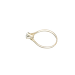 Bague or gris Toi et Moi enserrant 2 diamants
