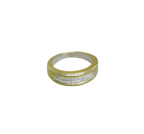 Bague or jaune 750, 28 diamants princesse