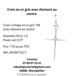 Pendentif croix en or gris 750 avec diamant au centre