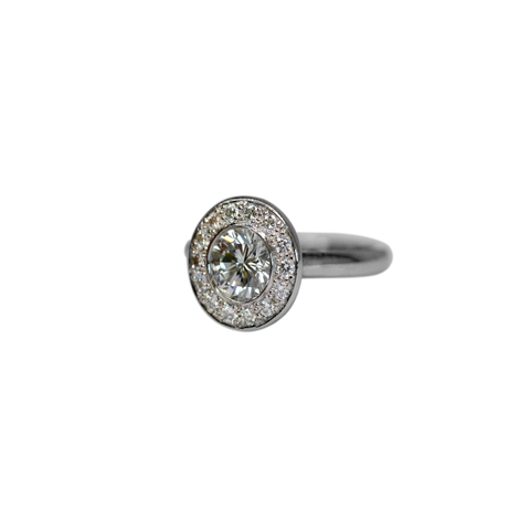 Bague or gris 750 surmontée d'un diamant de 1,01 carat