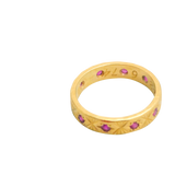 Parure or jaune et rubis, bague et boucles d'oreille