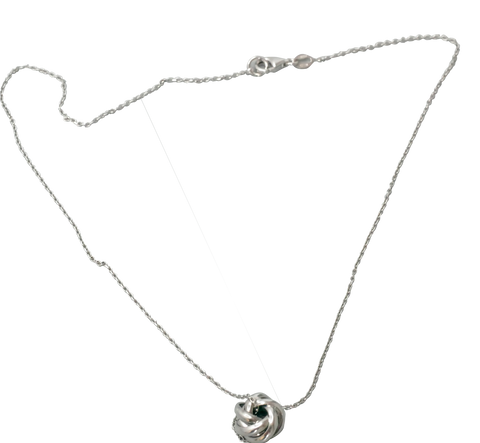 Collier en argent accompagné d'un anneau tressé