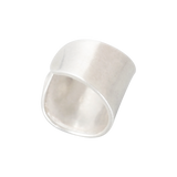 Bague argent asymétrique sertie d'une pierre noire