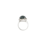 Bague en argent avec pierre noire à facettes