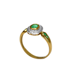 Bague or jaune 750, émeraude centrale en cabochon