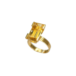 Bague or 18k avec une citrine