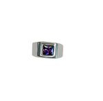 Bague argenté avec une belle pierre violette